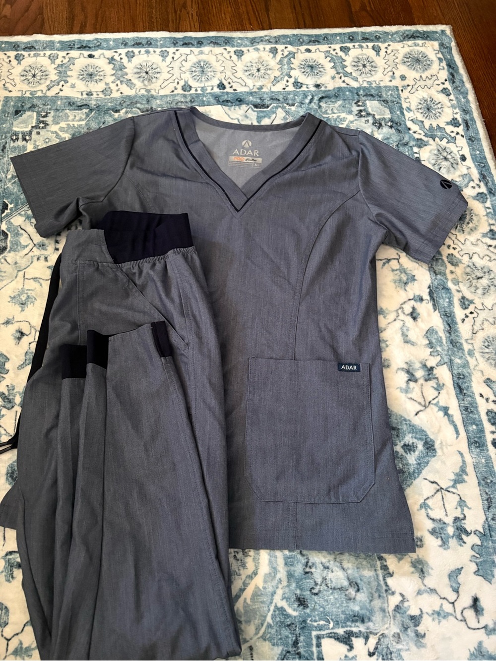 ADAR PRO Heather Scrub Top in Heathered Navy-Blue